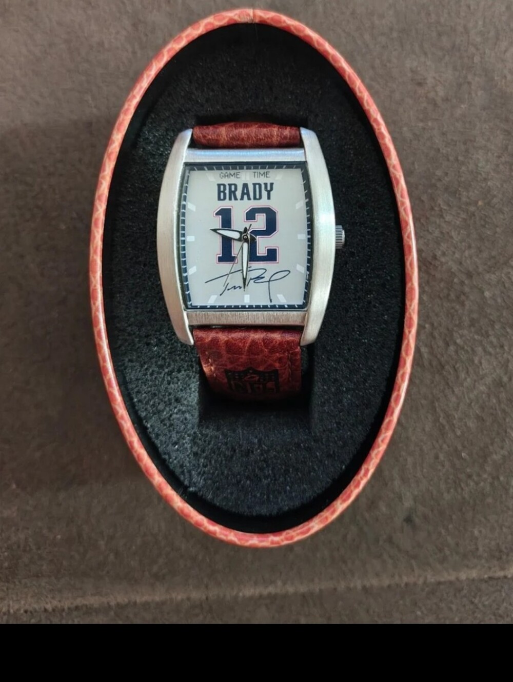 2004 NFL Quarterback Legends Tom Brady Game Time Watch.